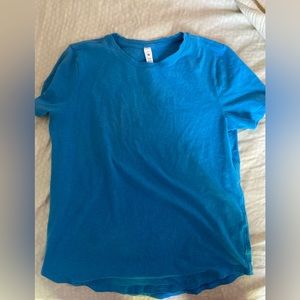 Lululemon T shirt